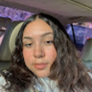 Meet your Posher, Monique